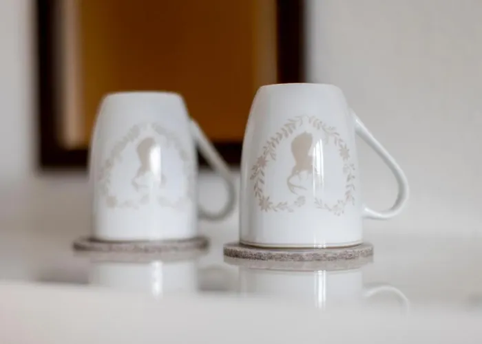 Bergische Schweiz 호텔 *